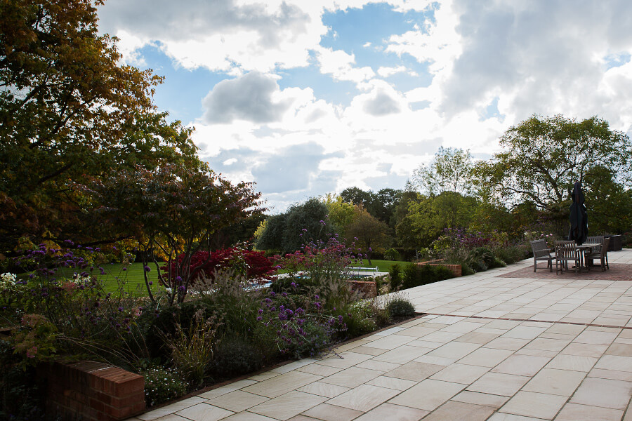 how-and-where-to-use-hard-landscaping-02