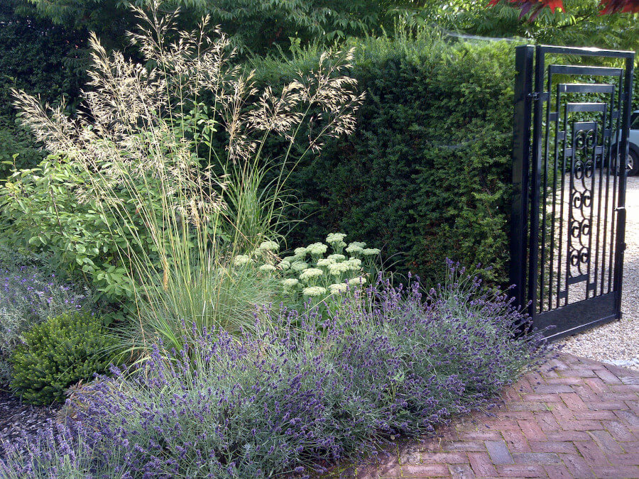 outdoor-gallery-garden-07