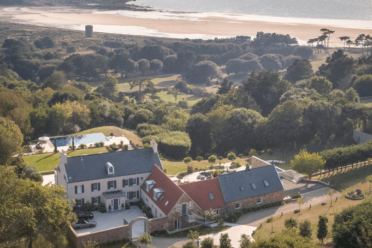le val lodge house and gardens