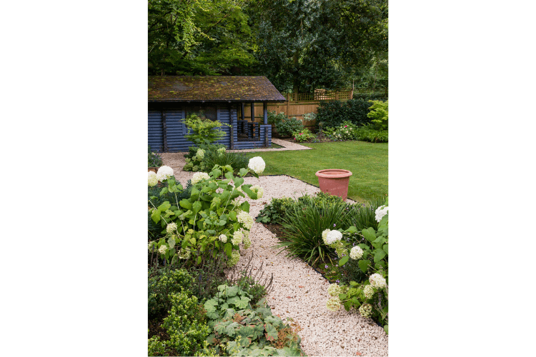 dry lines in gardens spring garden inspiration for hedgerows